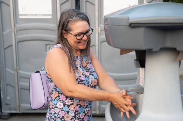 Best Porta potty rental near me  in Indian River, MI